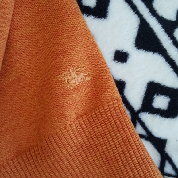 🍀SALE🍀Burberry Orange Sweater - Picture 3 of 8